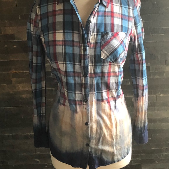 Box plaid ombré hand dyed shirt by Forever 21 SM - Picture 4 of 14